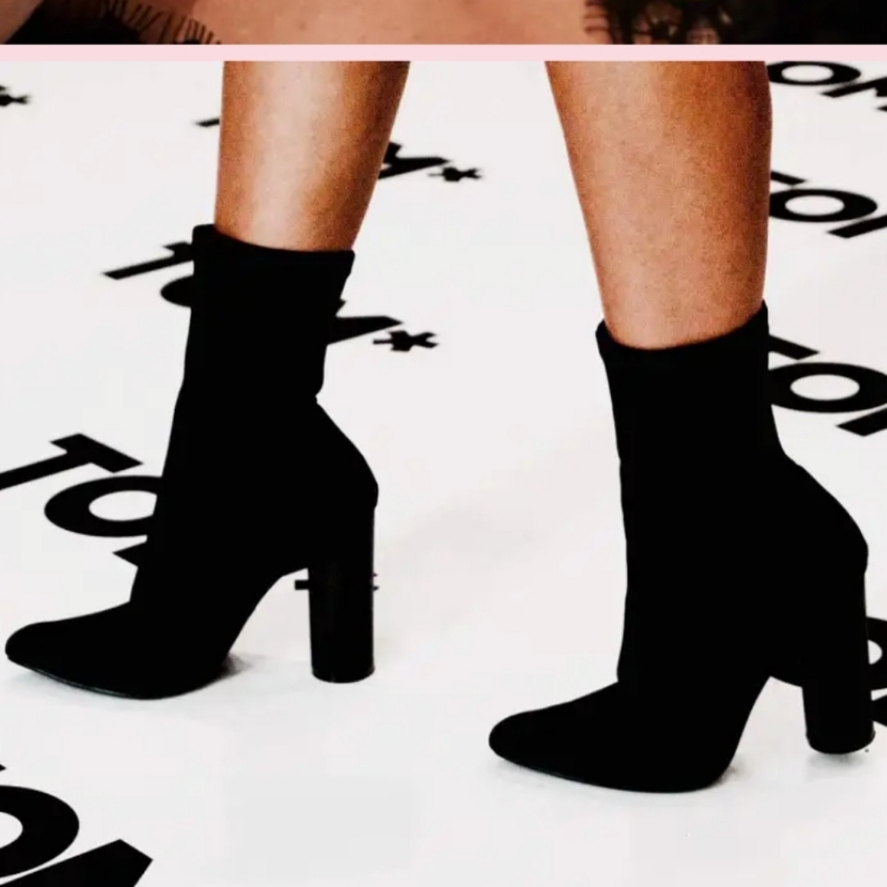 black chunky heel boot size 7